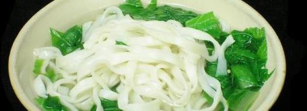 How to cook noodles without sticking to the pan?