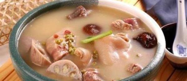 How to make delicious pig trotter soup