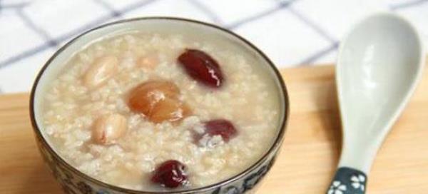 Can peanut, red date and astragalus porridge really enlarge breasts?