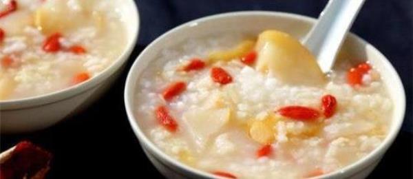 What are the ways to make nutritious porridge in autumn?