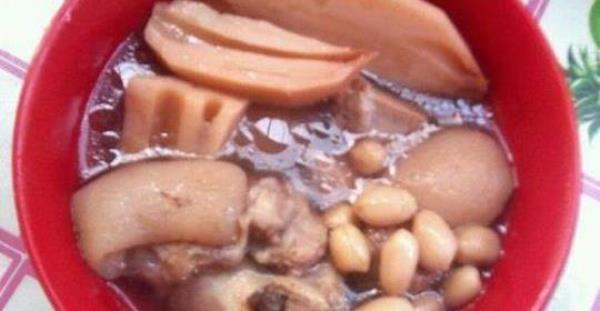 How to make braised pig's feet soup