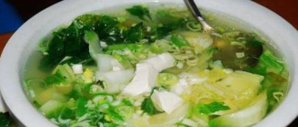 What are the recipes of cabbage soup?