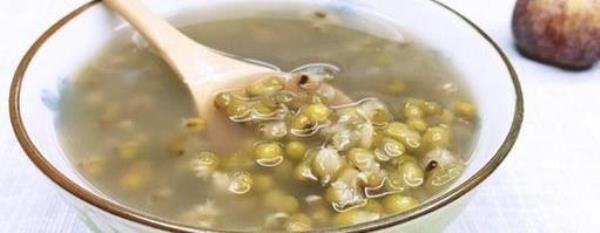 How to cook mung beans so they tend to rot? The benefits of drinking mung bean soup in summer