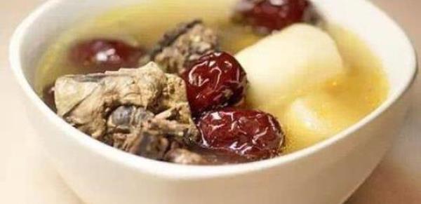 What are the effects of red dates, wolfberry and black chicken soup?